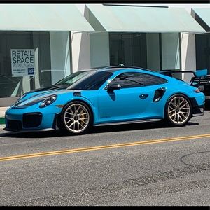 Meet your Posher, Thomas